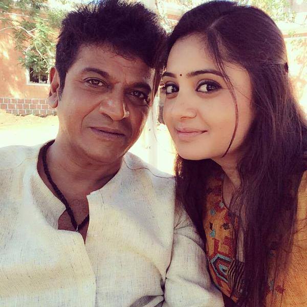 Shiva Rajkumar & Karunya Ram in Vajrakaya Movie Vajrakaya,kannada movie Vajrakaya,Shiva Rajkumar,Karunya Ram,Vajrakaya Movie Stills,Vajrakaya Movie pics,Vajrakaya Movie images,Vajrakaya Movie photos,Vajrakaya Movie pictures