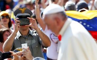 Pope Francis,Saint Peter's square,Pope Francis at Saint Peter's square,Pope Francis waves,pope francis facts,pope francis pics,pope francis images,pope francis photos,pope francis stills
