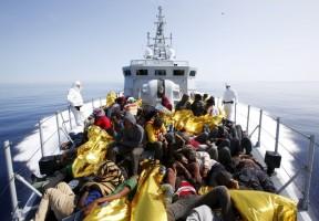 Italian coast guard,300 sub-Saharan,Sicily coast,On Al Jazeera,Italy's coast guard,Italian coast guard rescues,italian maritime rescue coordination centre,Italian coastguard,Sicilian harbour,migrants