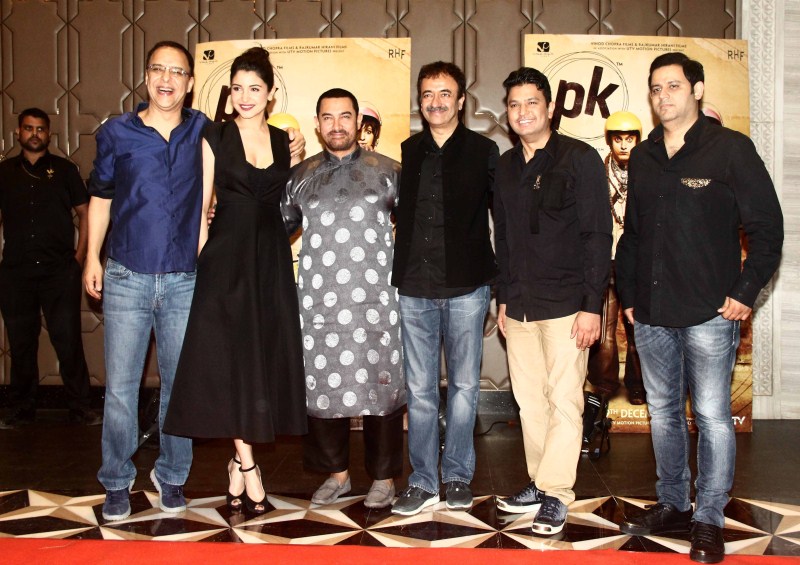 Celebs at PK Success Party PK Success Party,Amir Khan,Amitabh Bachchan,Anushka Sharma,Ranveer Singh,Deepika Padukone,PK Success party pics,PK Success party images,PK Success party photos,PK Success party stills,PK Success party pictures
