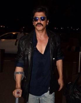 Shahrukh Khan's Look in Raees Revealed