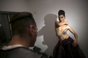 Israeli Arab drag queen,Israeli Arab drag queen finds refuge in Tel Aviv,Tel Aviv bar,Israeli Arab homosexual drag queen,Arab homosexual drag queen,drag queen,Israeli-Arab Drag Queen