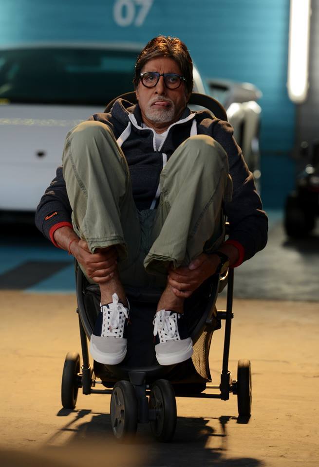 Amitabh Bachchan Amitabh Bachchan,little Anna,Amitabh Bachchan’s day out with little Anna,Amitabh Bachchan with little Anna,actor Amitabh Bachchan,Amitabh Bachchan pics,Amitabh Bachchan images,Amitabh Bachchan stills,little Anna pics,little Anna images,little Anna stills