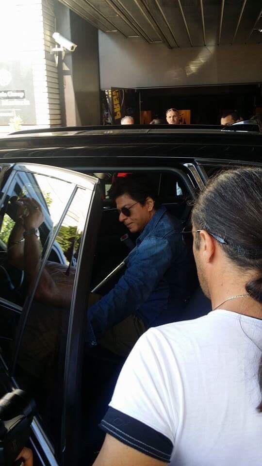 Shah Rukh Khan and Kajol snapped in Bulgaria Shah Rukh Khan and Kajol,Shah Rukh Khan and Kajol snapped in Bulgaria,Shah Rukh Khan,Kajol snapped in Bulgaria,Dilwale,Shah Rukh Khan in Dilwale