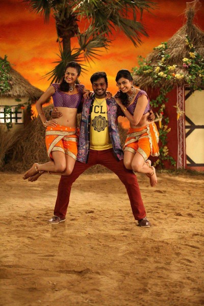 Shanmugapandian Sagaptham,tamil movie Sagaptham,Sagaptham movie stills,Shanmugapandian,vijaykanth son