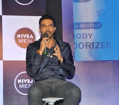 Arjun Rampal launches Body Deodorizer in Mumbai