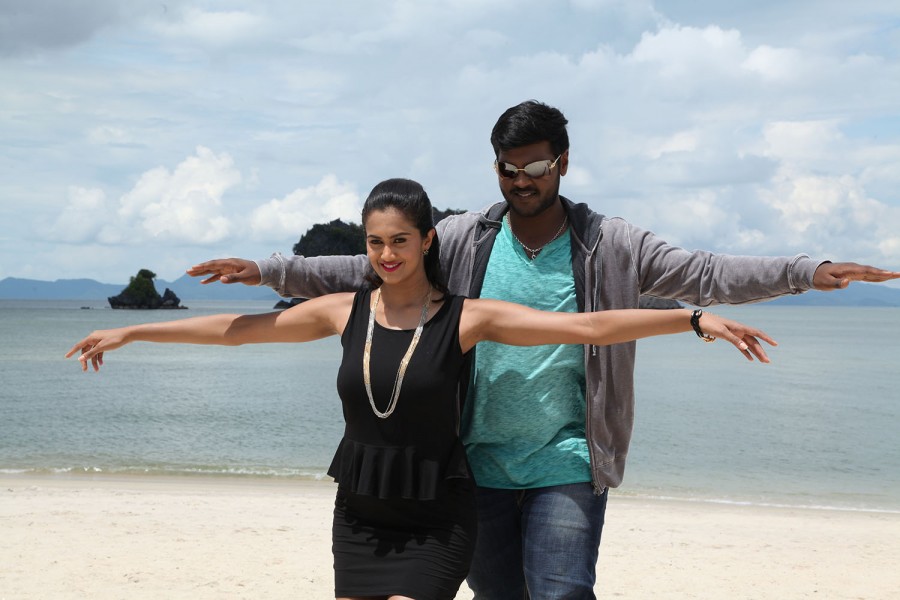 Shanmugapandian Sagaptham,tamil movie Sagaptham,Sagaptham movie stills,Shanmugapandian,vijaykanth son