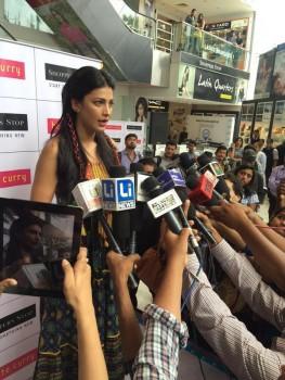 Shruti Haasan at Shoppers Stop Juhu Store