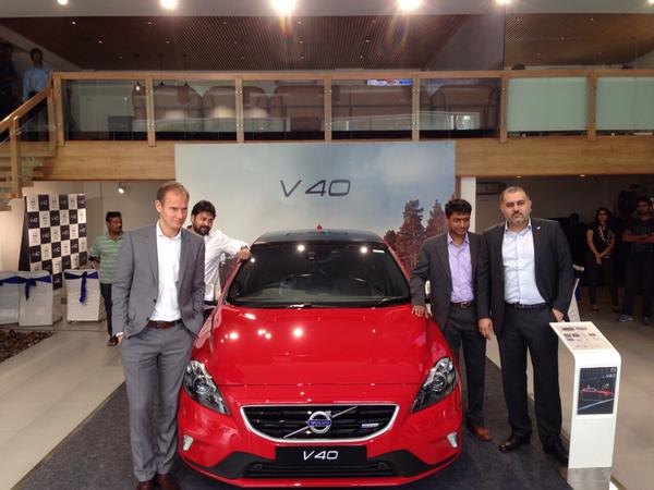 Volvo V40 Launched in India Volvo V40,Volvo V40 car,Volvo V40 Launched in India,Volvo car,V40,Volvo V40 Hatchback,V40 in india,volvo v40 cross country india