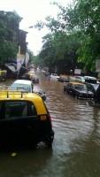 Mumbai lashed by Heavy Rains,Heavy Rain in mumbai,Mumbai hit by Heavy Rains,Heavy Rains,Heavy Rains Lash Mumbai,rain showers
