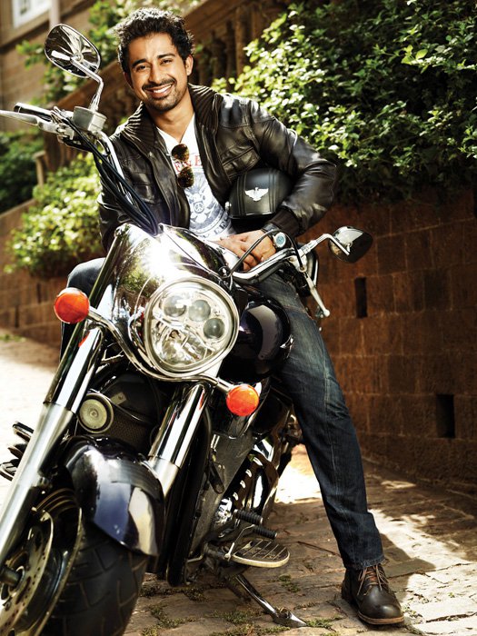 Rannvijay Singh Stars with their Bikes,Bollywood Stars with their Favourite Bikes,Stars with their Favourite Bikes,Bikes,celebs Bike,celebs Bikes,Favourite Bikes