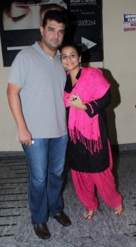 Vidya Balan spotted at Juhu PVR