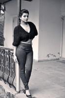 Ashna Zaveri,actress Ashna Zaveri,Ashna Zaveri pics,Ashna Zaveri images,Ashna Zaveri photos,Ashna Zaveri stills,Ashna Zaveri pictures