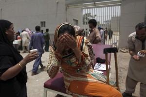 Pakistan Heat Wave,Heat Wave,Pakistan Heat Wave Kills Hundreds,Pakistan,Karachi,Karachi Heat Wave