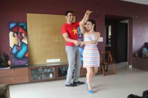 Amisha Patel,Amisha Patel learns western dance from Sandip Soparrkar,Amisha Patel learns dance from Sandip Soparrkar,Sandip Soparrkar,Amisha Patel dance,Amisha Patel pics,Amisha Patel images,Amisha Patel photos,Amisha Patel stills,Amisha Patel learns west