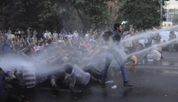 Armenian Protesters,Armenian Protesters Block Road,Energy Hike,Armenian Protesters Block Road for 3rd Day Over,hike in electricity,electricity prices