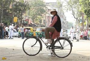 Shahrukh Khan,Salman Khan,SRK,Shahrukh Khan Cycling,Salman Khan Cycling,celebs who love Cycling,celebs Cycling,Celebrities on Cycling,Cycling Celebs,cycling celebrities,Shah rukh Khan