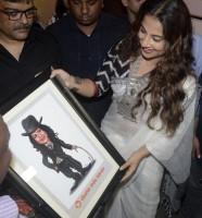Vidya Balan,Vidya Balan inaugurates exhibition Chaplin Lines,actress Vidya Balan,Vidya Balan pics,Vidya Balan images,Vidya Balan photos,Vidya Balan stills
