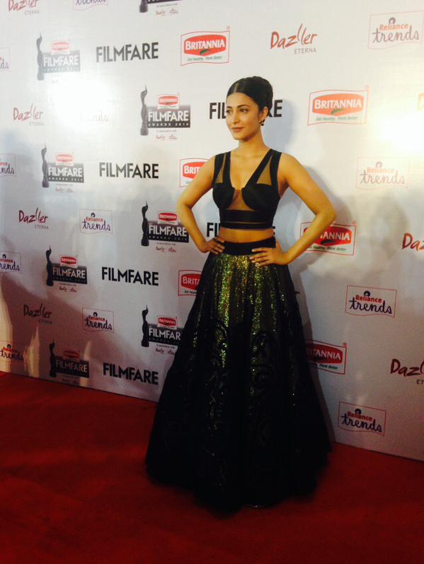 Actress Shruthi Hassan at 62nd Filmfare Awards South Shruthi Hassan,Shruthi Hassan at Filmfare Awards,Shruthi Hassan at 62nd Filmfare Awards South,Shruthi Hassan at Filmfare Awards South,62nd Filmfare Awards South,62nd Filmfare Awards South 2015,Filmfare Awards South,Filmfare Awards,Filmfare Awards 2015