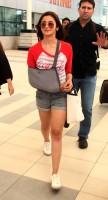 Alia Bhatt,actress Alia Bhatt,Alia Bhatt snapped at Airport,Alia Bhatt at Airport,Alia Bhatt pics,Alia Bhatt images,Alia Bhatt stills,Alia Bhatt pictures,Alia Bhatt new pics,Alia Bhatt new stills,Alia Bhatt new photos