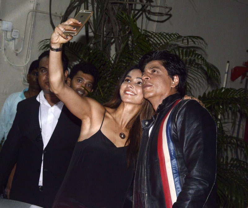 SRK Launches Tag Heuer's Don't Crack Under Pressure initiative Shahrukh Khan,Shahrukh Khan Launches Tag Heuer's Don't Crack Under Pressure initiative,Shahrukh Khan Launches Tag Heuer's,SRK Launches Tag Heuer's Don't Crack Under Pressure initiative,Shahrukh Khan latest pics,Shahrukh Khan latest images,Shahrukh Khan la