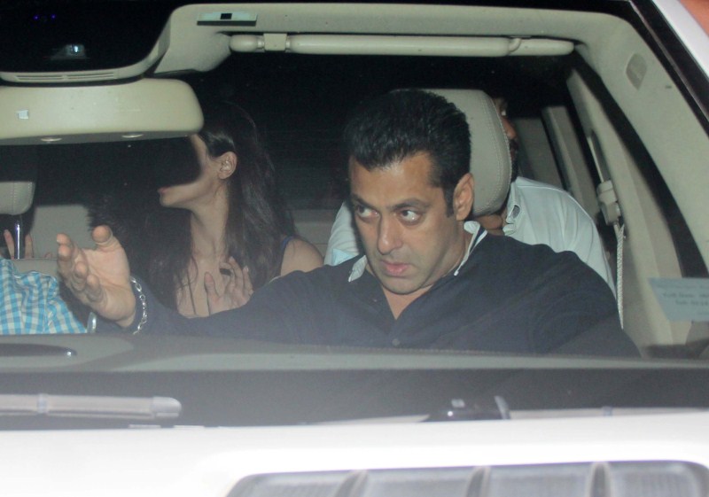 Salman Khan spotted at PVR Juhu Salman Khan,Daisy Shah,Sneha Ullal,Salman Khan spotted at PVR Juhu,Daisy Shah spotted at PVR Juhu,Sneha Ullal spotted at PVR Juhu,Salman Khan pics