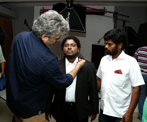 Ajith Kumar Photography working Stills Ajith working Stills with Sivabalan,Ajith working Stills,thala ajith,ajith and Sivabalan,ajith and Sivabalan working stills,ajith and Sivabalan working pics,actor Ajith,Ajith kumar,Ajith Kumar Photography,Ajith Kumar Photography pics,Ajith Kumar Photograp