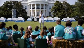 Obama camp out,Obama camp out with Girl Scouts on White House lawn,Obama camp out with Girl Scouts,White House,Obama,Girl Scouts,Michelle Obama,Barack Obama,Michelle Obama pics