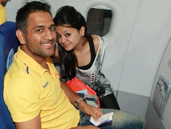 Ms Dhoni And Sakshi Singh Celebrate 5th Wedding Anniversary Photosimagesgallery 20582 