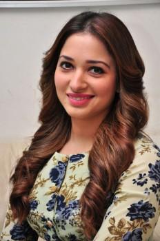 Milky beauty Tamannaah's Latest Pics