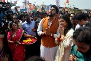 Aishwarya rai Bachchan,abhishek bachchan,gudi padwa,ugadi,mumbai,photos