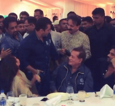 Salman Khan and Jacqueline Fernandez at Baba Siddique's Iftaar party