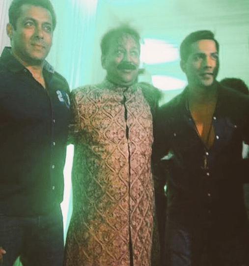 Salman Khan and Varun Dhawan at Baba Siddique's Iftaar party Salman Khan at Baba Siddique's Iftaar party,Baba Siddique's Iftaar party,Salman Khan,Jacqueline Fernandez at Baba Siddique's Iftaar party,Jacqueline Fernandez,Varun Dhawan at Baba Siddique's Iftaar party,Varun Dhawan,Baba Siddique's Iftaar party 2015,Baba