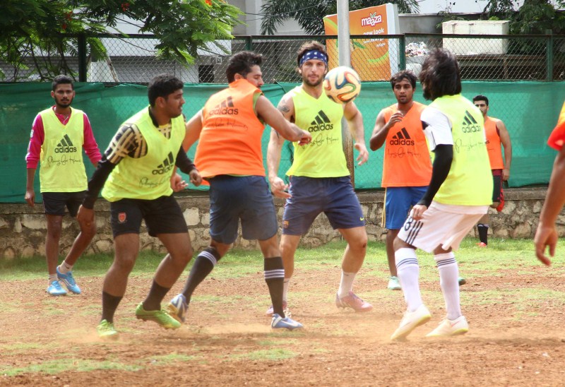 Ranbir Kapoor and Arjun Kapoor snapped Playing Football at Khar Ranbir Kapoor,Arjun Kapoor,Ranbir Kapoor snapped Playing Football at Khar,Arjun Kapoor snapped Playing Football at Khar,Ranbir Kapoor Playing Football,Arjun Kapoor Playing Football,Ranbir Kapoor and Arjun Kapoor