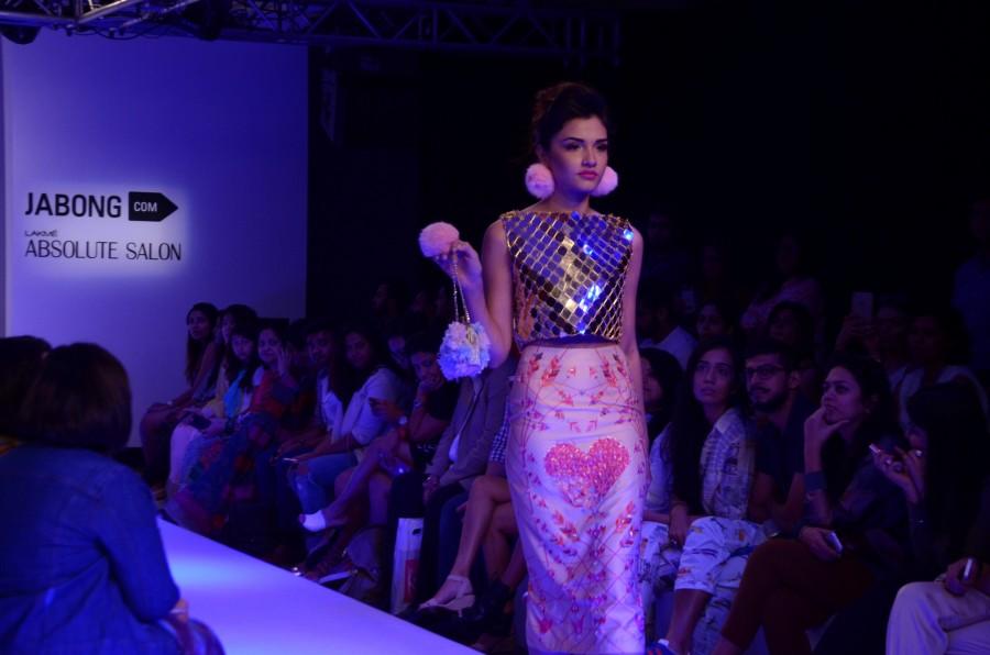 Designer Shubhika showcases her collection at LFW 2015 Lakme Fashion Week 2015,LFW2015,Day 5,Grand Finale,Shilpa Reddy,Tarun Tahiliani,shubhika,photos