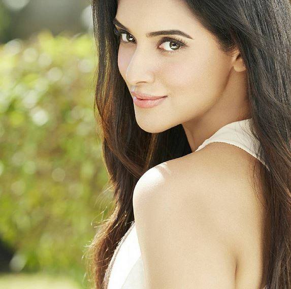 Asin Thottumkal,Asin,actress Asin Thottumkal,actress Asin,Asin pics,Asin images,Asin photos,Asin stills,Asin pictures