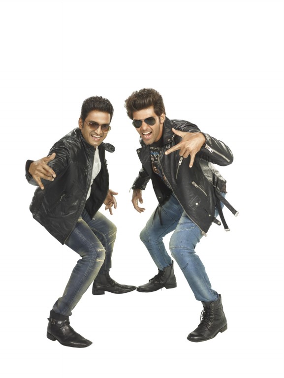 Santhanam and Arya VSOP,Vasuvum Saravananum Onna Padichavanga,tamil movie VSOP,Arya,Tamannaah,Santhanam,VSOP movie stills,VSOP movie pictures,VSOP movie photos,VSOP movie images