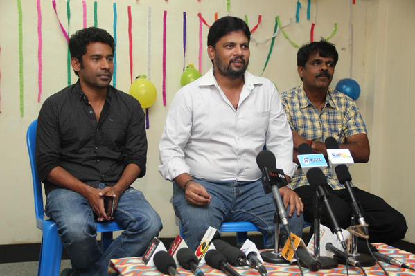 Chimbudevan at Puli Poster Leaks Issue Press Meet Puli Movie Press Meet,Puli Movie,Puli Press Meet,vijay,actror vijay,Chimbudevan,Puli Poster Leaks Issue Press Meet Stills,Puli Poster Leaks Issue
