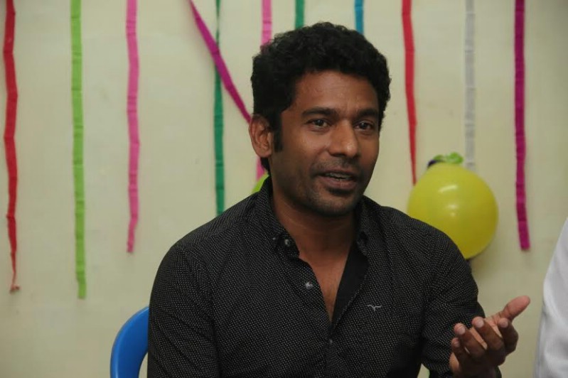 Puli Poster Leaks Issue Press Meet Puli Movie Press Meet,Puli Movie,Puli Press Meet,vijay,actror vijay,Chimbudevan,Puli Poster Leaks Issue Press Meet Stills,Puli Poster Leaks Issue