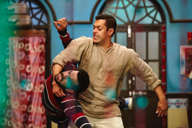 Salman Khan,Salman Khan action Sequences,Salman Khan action Sequences in Bajrangi Bhaijaan,Bajrangi Bhaijaan,Bajrangi Bhaijaan movie,salman khan in Bajrangi Bhaijaan,Bajrangi Bhaijaan Action Sequences,Salman Khan in Bajrangi Bhaijaan movie,actor Salman Kh