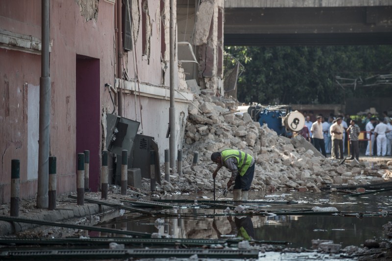 Egypt car bomb outside Italian consulate in Cairo causes Car bomb,Car bomb detonates near Italian Consulate in Cairo,Italian Consulate in Cairo,Egyptian capital of Cairo,Italian Consulate,massive explosion