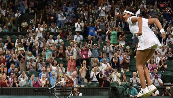 Wimbledon 2015: Sania Mirza-Martina Hingis Win Women's Doubles Title ...