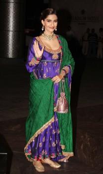 Sonam Kapoor at Shahid Kapoor Wedding Reception