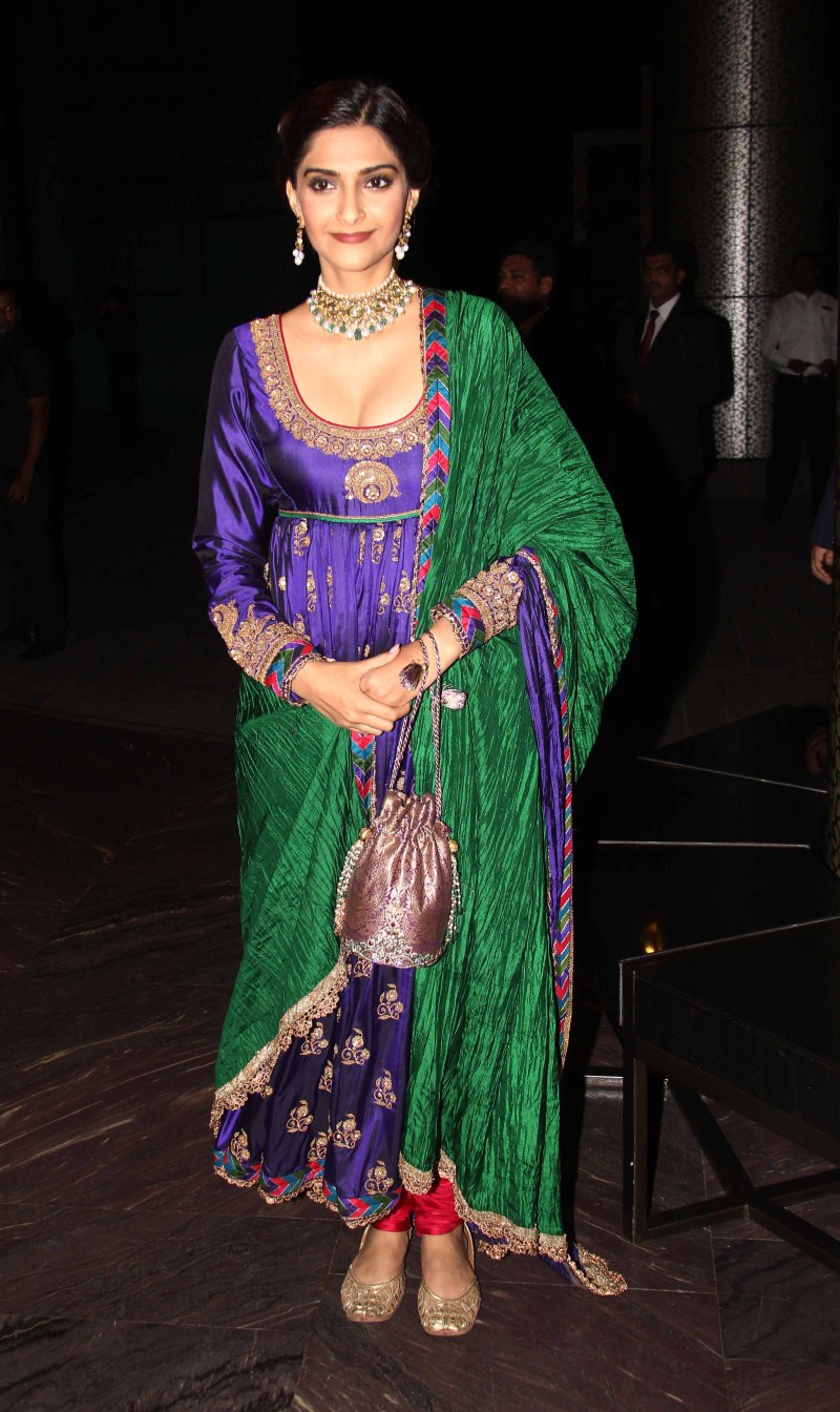 Sonam Kapoor at Shahid Kapoor Wedding Reception Sonam Kapoor at Shahid Kapoor Wedding Reception,Sonam Kapoor,actress Sonam Kapoor,Shahid Kapoor Wedding Reception,Shahid Kapoor Wedding Reception pics,Shahid Kapoor Wedding Reception images,Shahid Kapoor Wedding Reception photos,Shahid Kapoor Wedding Rece