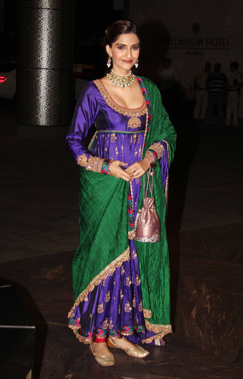 Sonam Kapoor at Shahid Kapoor Wedding Reception Sonam Kapoor at Shahid Kapoor Wedding Reception,Sonam Kapoor,actress Sonam Kapoor,Shahid Kapoor Wedding Reception,Shahid Kapoor Wedding Reception pics,Shahid Kapoor Wedding Reception images,Shahid Kapoor Wedding Reception photos,Shahid Kapoor Wedding Rece