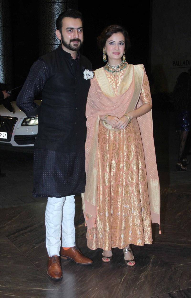 Dia Mizra at Shahid Kapoor Wedding Reception Dia Mizra at Shahid Kapoor Wedding Reception,Dia Mizra,actress Dia Mizra,Shahid Kapoor Wedding Reception,Shahid Kapoor Wedding Reception pics,Shahid Kapoor Wedding Reception images,Shahid Kapoor Wedding Reception photos,Dia Mizra latest pics,Dia Mizra lat