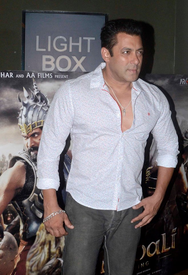 Salman Khan, Varun Dhawan and Elli Avram at Baahubali Special Screening ...