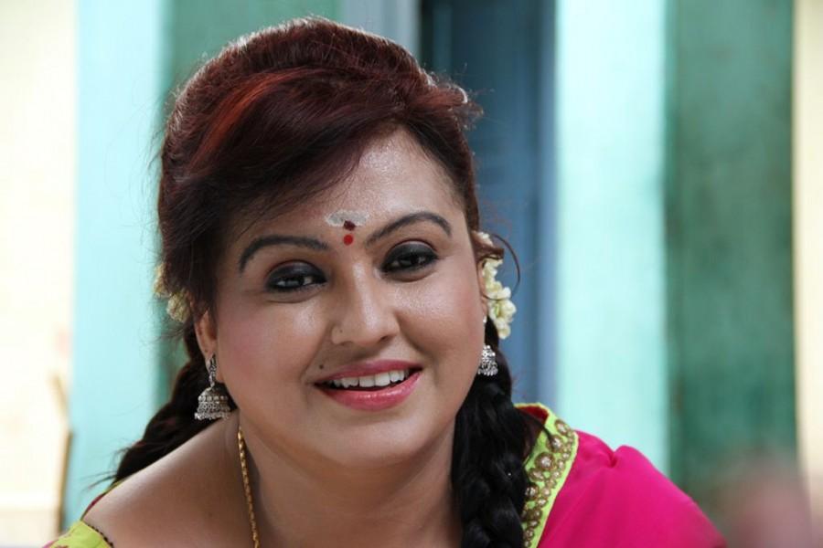 Sivappu Manithargal Movie Stills Sivappu Manithargal,tamil movie Sivappu Manithargal,Sivappu Manithargal movie stills,Sonia Hayden,actress Sonia Hayden,Sonia Hayden pics,Sonia Hayden images