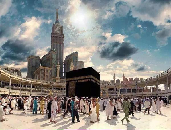 Mecca: Midnight Prayers for Lailat Al Qadr from the Holy Cities Mecca Live,Lailat Al Qadr,Prophet Mohammad,Mecca Live pics,Mecca Live images,Mecca Live photos,Mecca Live stills,Mecca Live pictures,Mecca Live gallery,Mecca Live prayer,Holy Quran