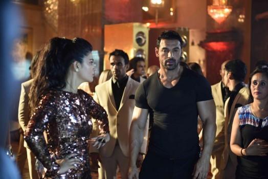 John Abraham and Shruti Haasan at Welcome Back Song Shooting